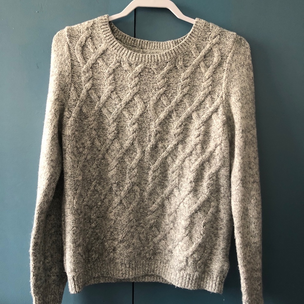 gray cable knit sweater